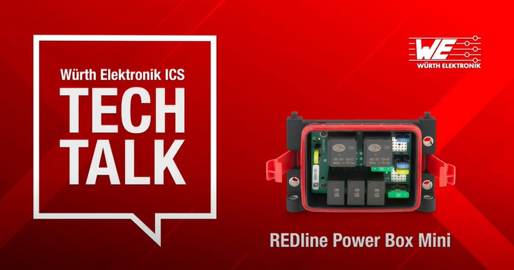 REDline Power Box Mini auf rotem Hintergrund mit weißer Tech Talk Sprechblase