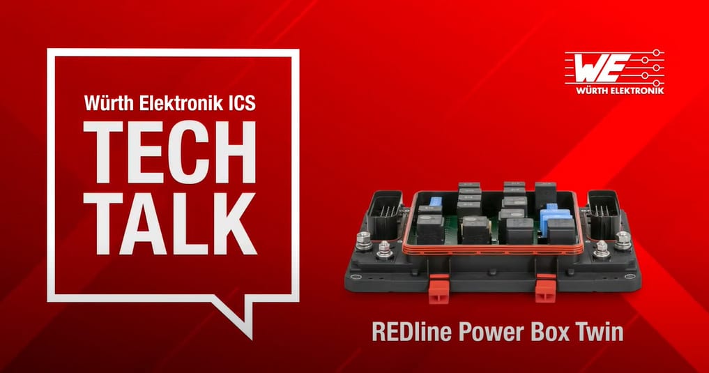  Power Box Twin auf rotem Hintergrund mit weißer Tech Talk Sprecblase
