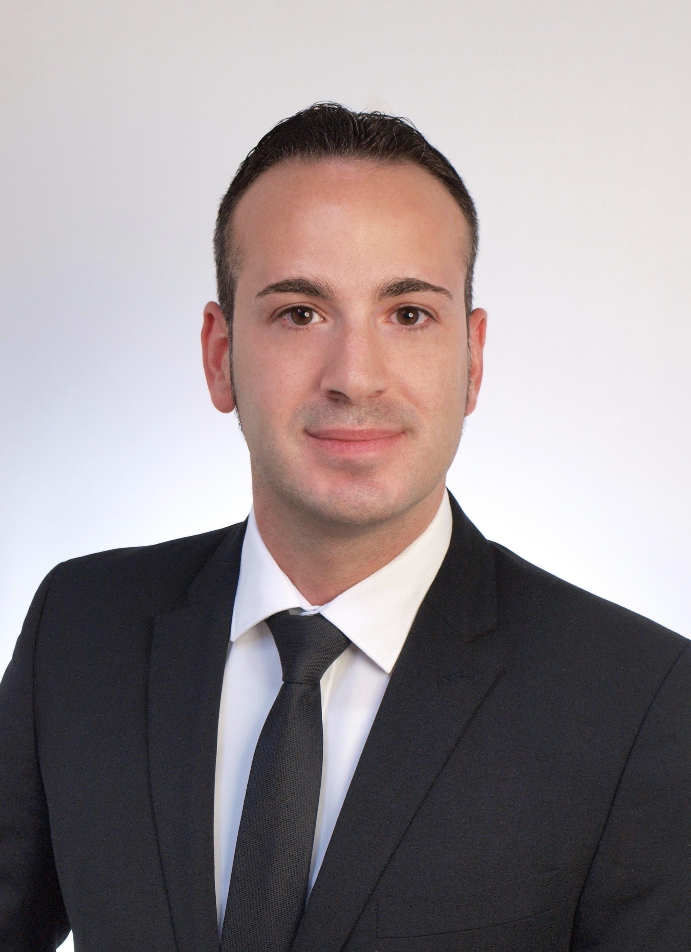 Profile picture: Eleazar Falco  - 