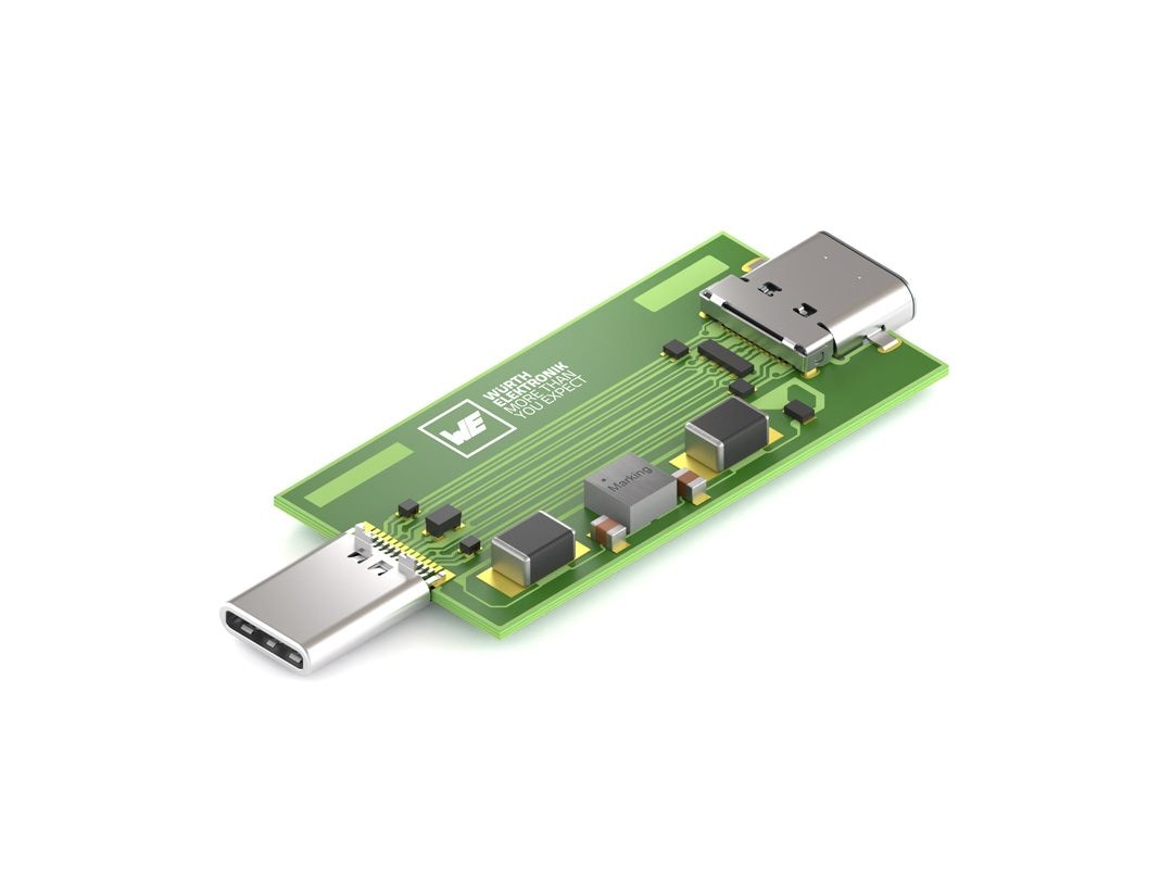 USB drei mit Platine auf weißem Hintergrund