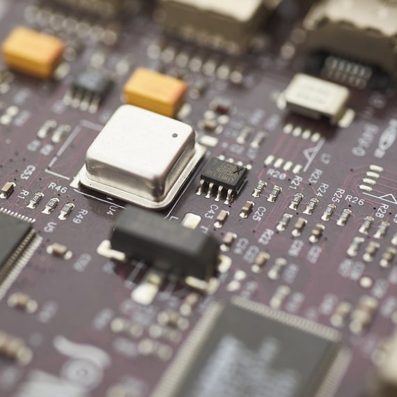 Oscillating Crystal on Circuit Board