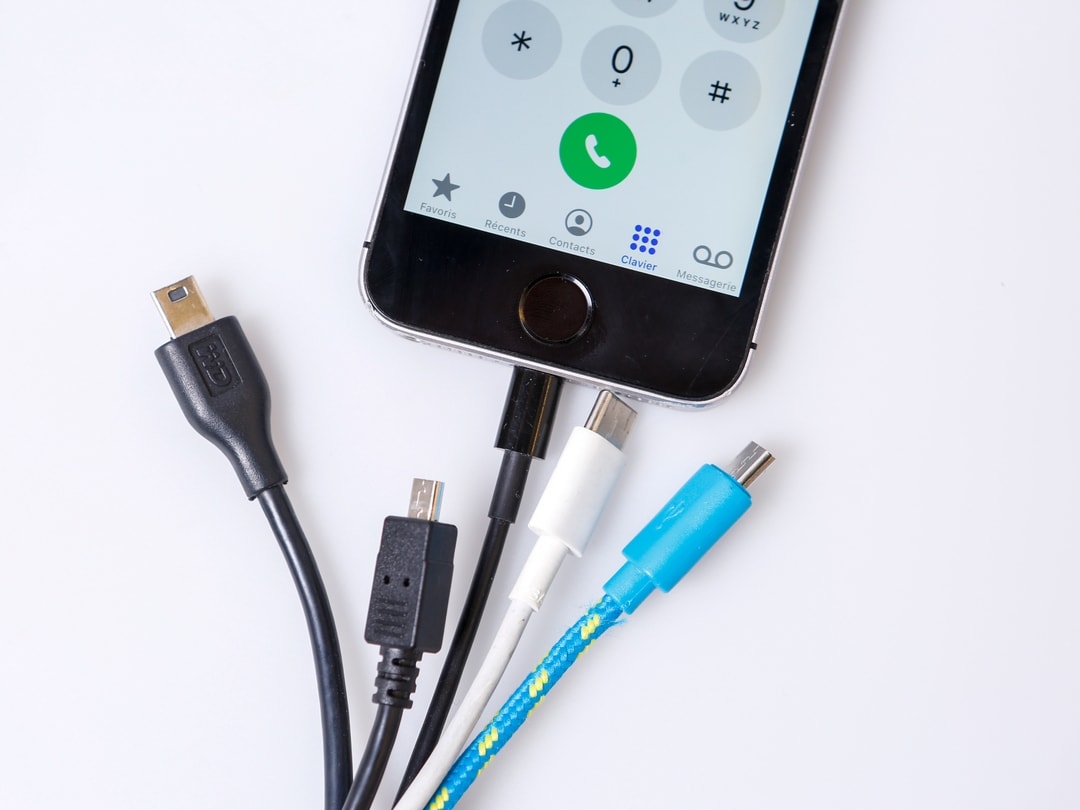 Smartphone with several charging cords