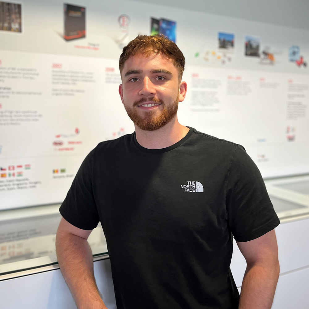 Kooperatives Studium Elektrotechnik Ein Young Talent mit dem kooperativen Studium Elektrotechnik