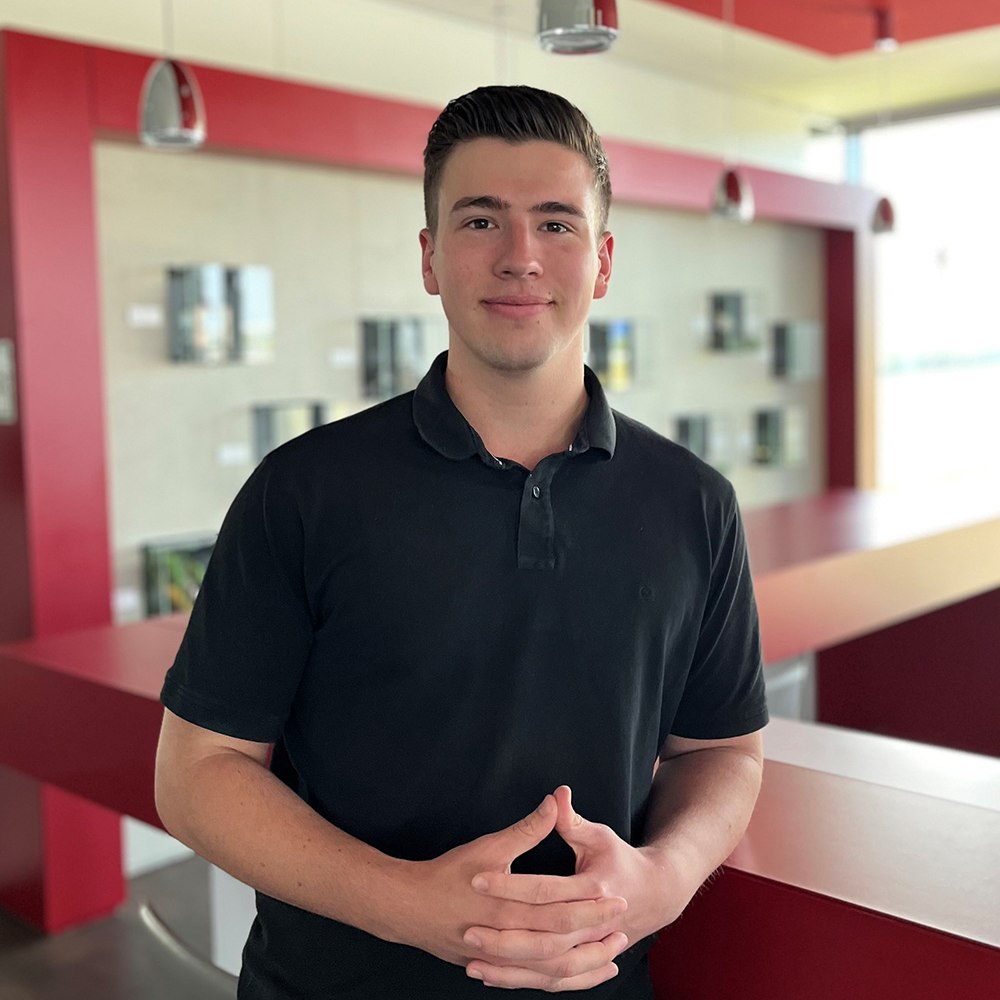 Kooperatives Studium Wirtschaftsingenieurwesen Ein Young Talent mit dem kooperativen Studium Wirtschaftsingenieurwesen