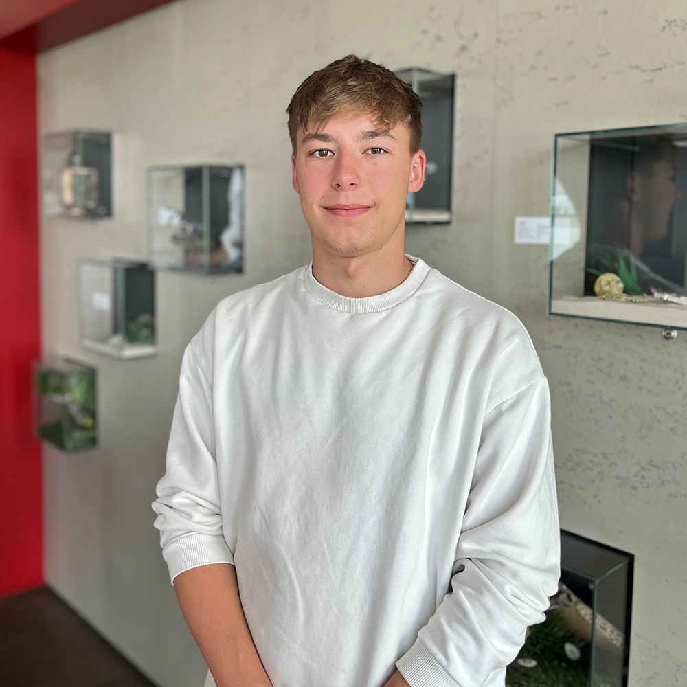 Industriekaufmann Ein Young Talent mit der Ausbildung zum Industriekaufmann