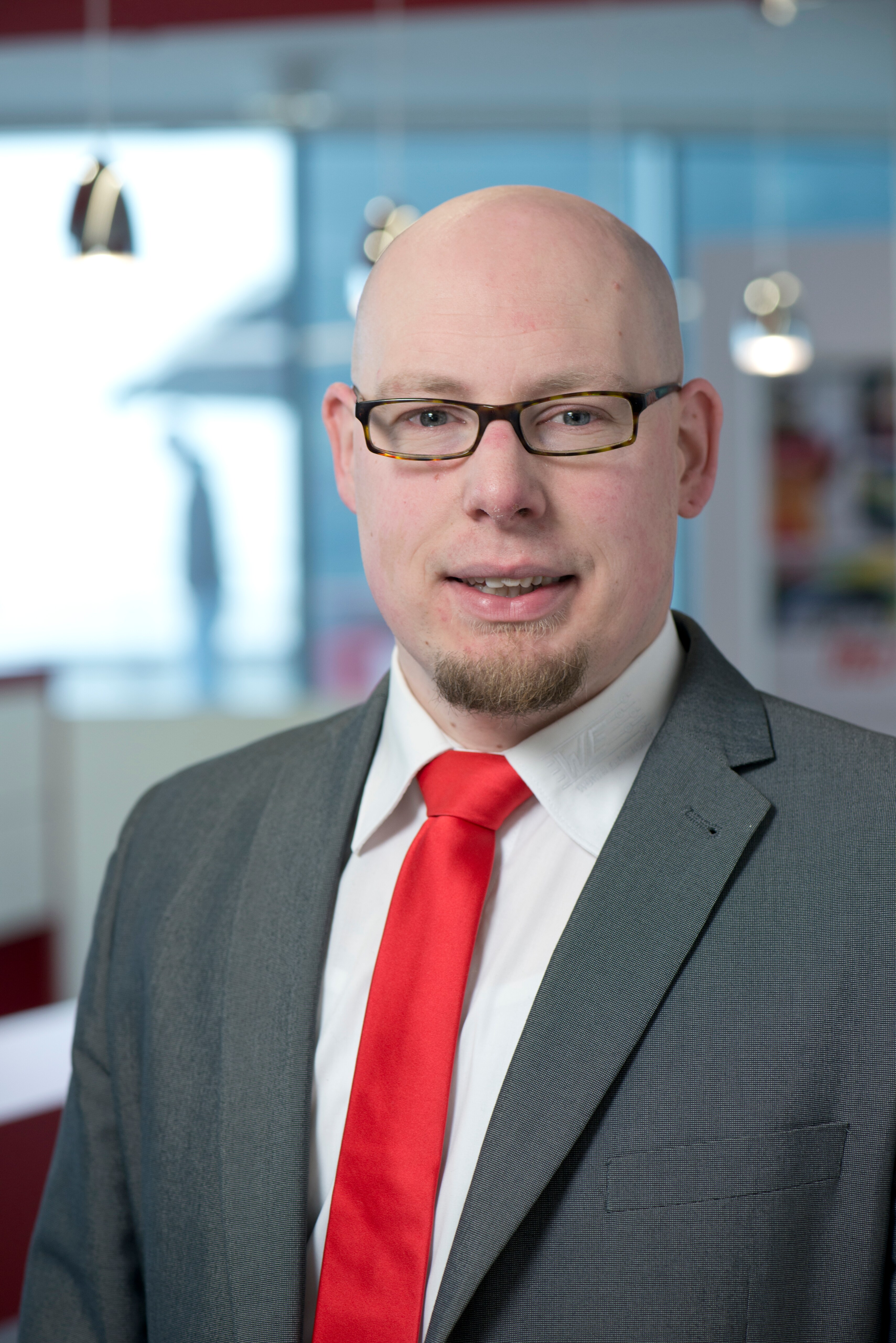 Daniel Kübler - Sales & Marketing Distribution EMEA BU eiCan, Distribution EMEA